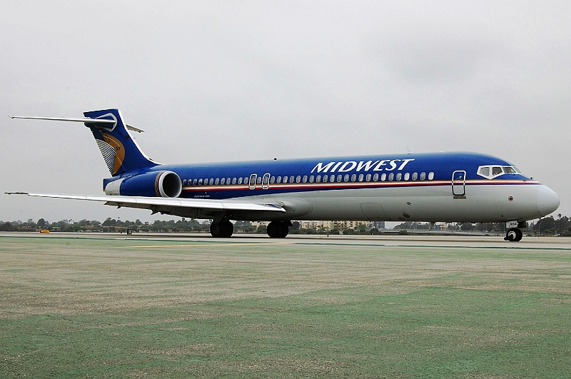 lax May9 2008 (162).JPG